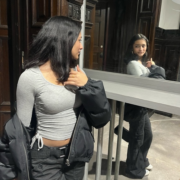 Meet your Posher, Riya - Picture 3 of 3